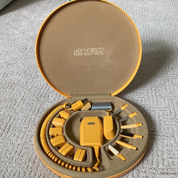Norelco Skincare New Vintage Lady Norelco Home Beauty Salon Poshmark